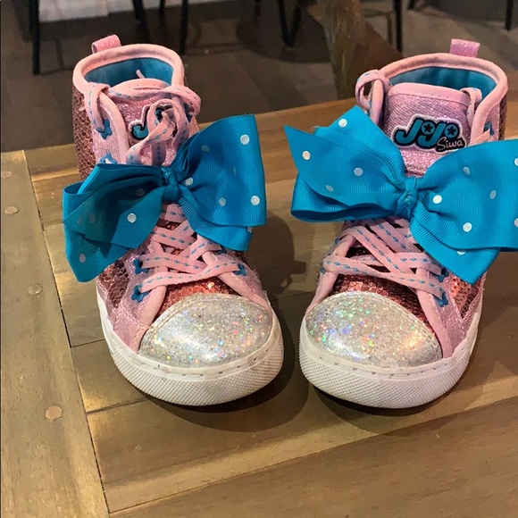 !2 for 1! Size 11 toddler Jojo Siwa running shoes - Picture 3 of 9